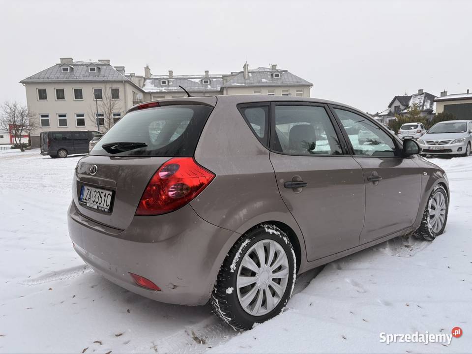 Kia ceed 16 benzyna 2007r