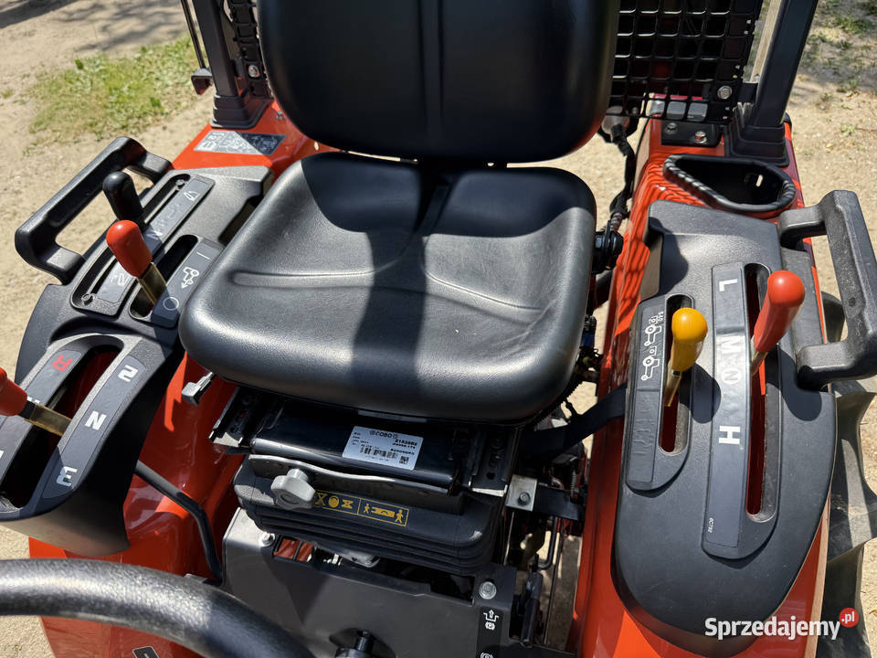Kubota B1241 minitraktor 4x4 gwarancja Rokietnica
