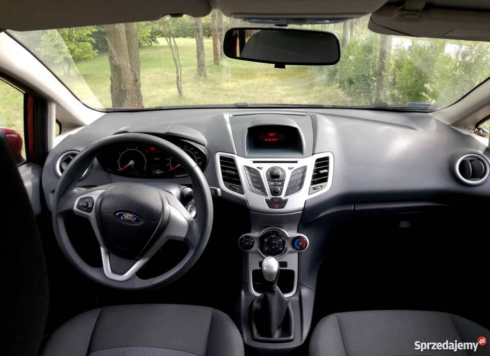 Ford Fiesta MK7 14 bezwypadkowy Polski salon Łódź