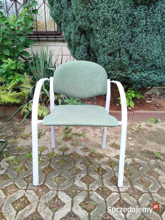 Krzesło konferencyjne zielone Dostępne 14 sztuk