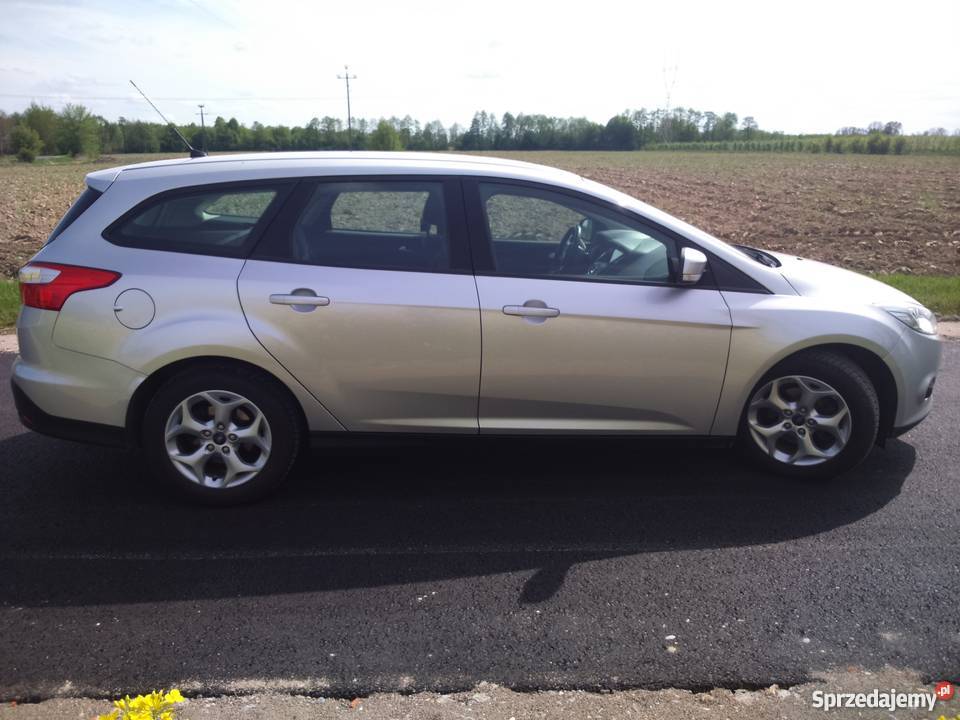 Ford Focus MK3 III 16 TDCi Trend Sport Navi 7 pełny VAT mazowieckie Cholewy