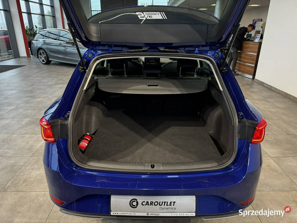 Seat Leon ST FR 14 eHybrid 204 DSG 2021 r salon nawigacja Leon Myślenice sprzedam