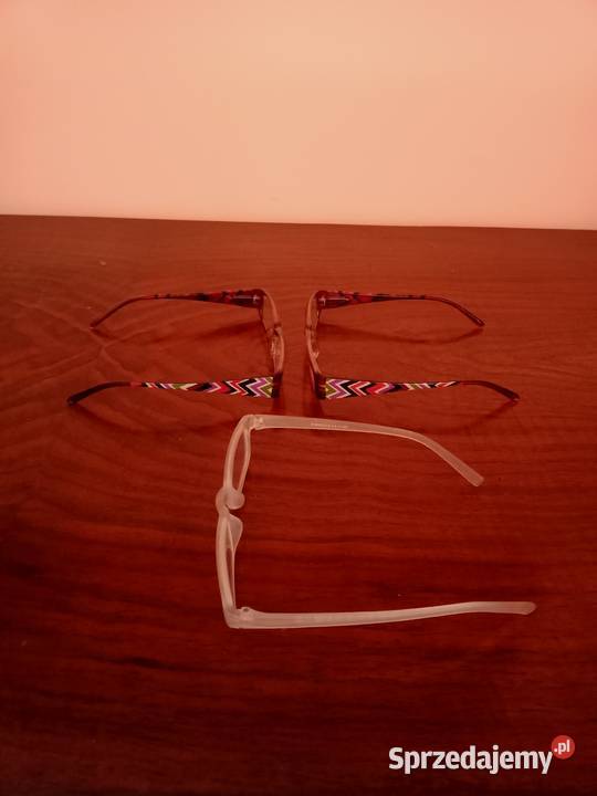 Komplet 3 x okulary w etui 1 dioptrii stan śląskie