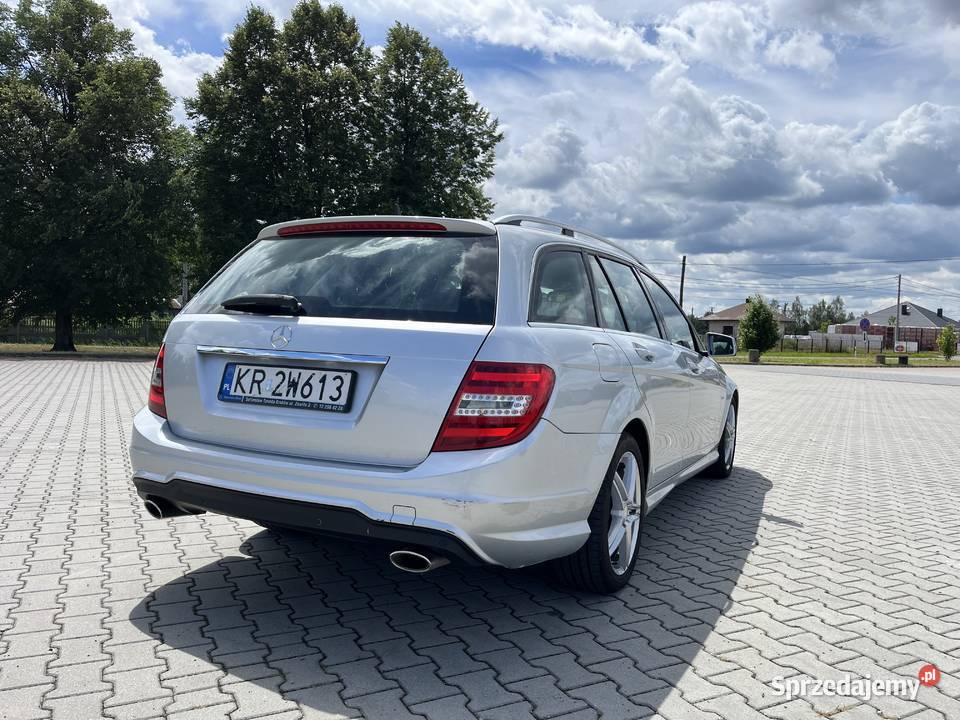 Mercedes C300 4Matic AMG wyposażenie Avantgarde Huta Komorowska