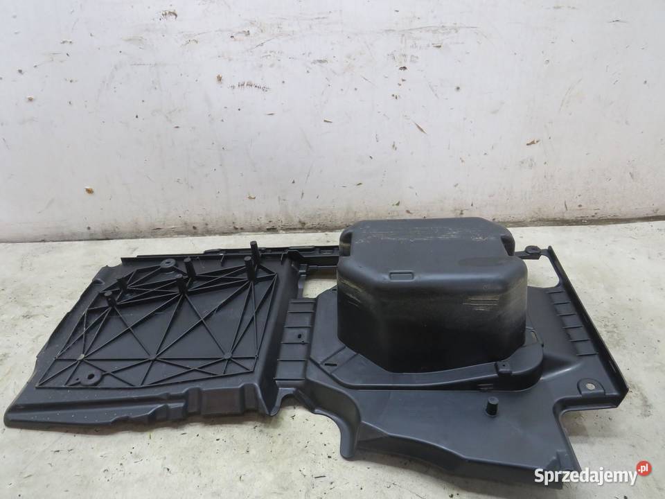 SCHOWEK WKŁAD BAGAŻNIKA JEEP WK2 05108283AC