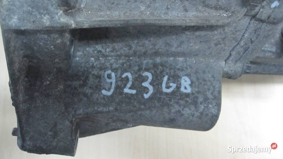 NISSAN QASHQAI 15 DCI K9K636 110 15r skrzynia osobowe Kielce