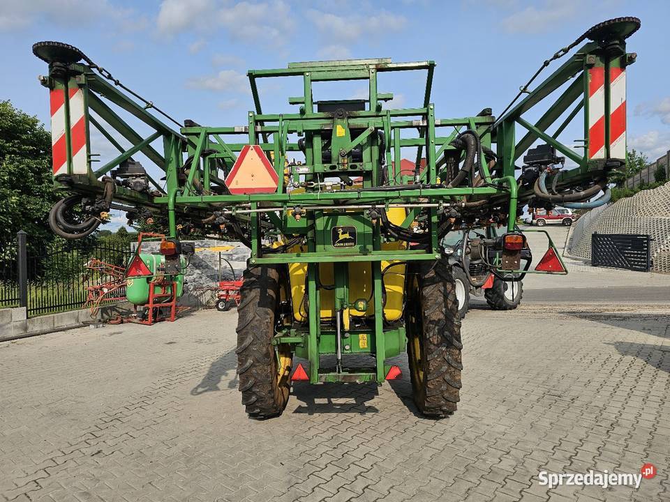 Opryskiwacz Ciągany John Deere 632 Maków