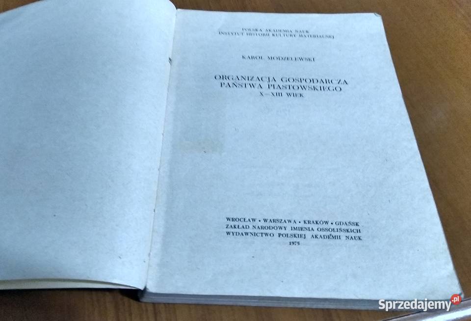 Organizacja gospodarcza państwa piastowskiego studia pomorskie Gdańsk
