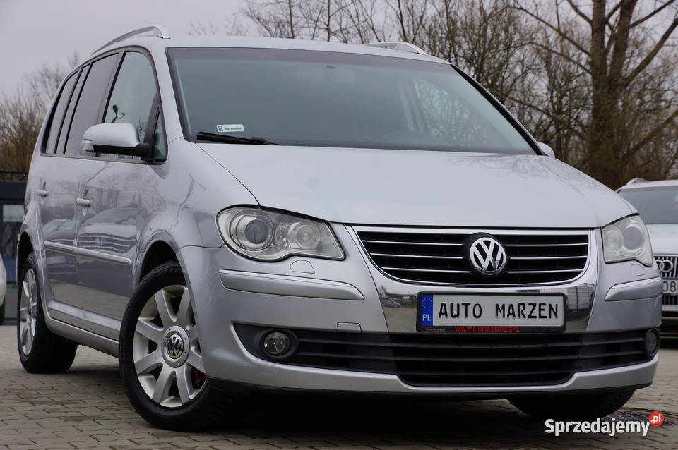 Volkswagen Touran 2.0 TDI 140 KM Lift Navi Kamera Skóra Hak