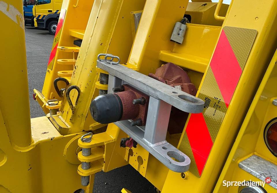 Holownik pomoc drogowa 8x4 Merceded mazowieckie Warszawa