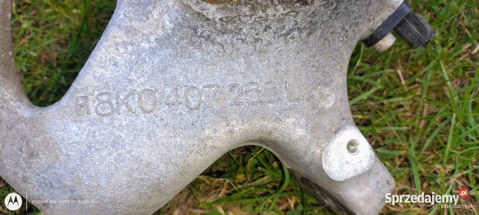 8K0 407 258 L zwrotnica prawa A4 B8 lift Lubin