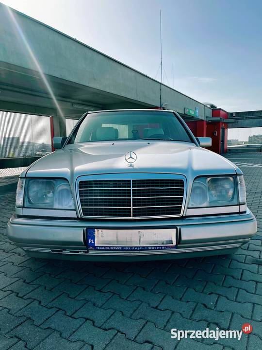 Sprzedam MercedesBenz EKlasa 20 Benzyna 1995 Kielce