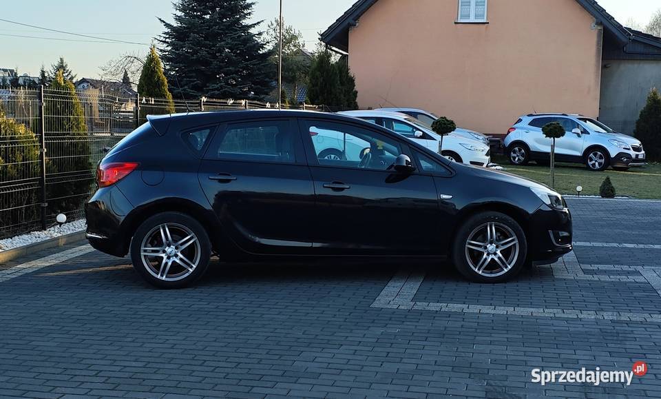 Opel Astra Lift 14 benzyna turbo Wola sprzedam