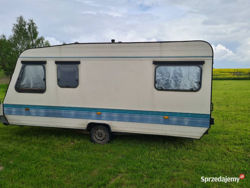 Adria 56 osób na budowę ubezpieczona