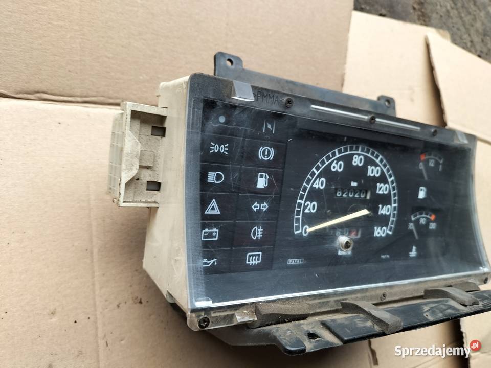 FIAT CINQUECENTO LICZNIK ZEGARY 832389010 Liczniki i zegary Kamień-Kolonia