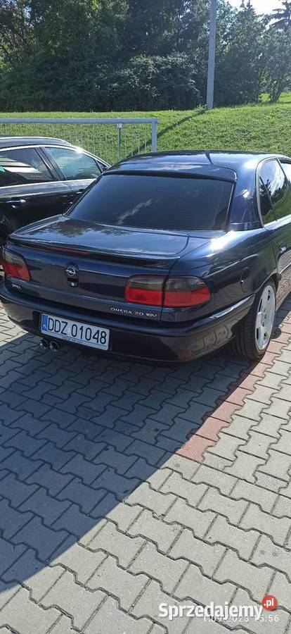 Opel omega B 20 16 v nieuszkodzony Świdnica