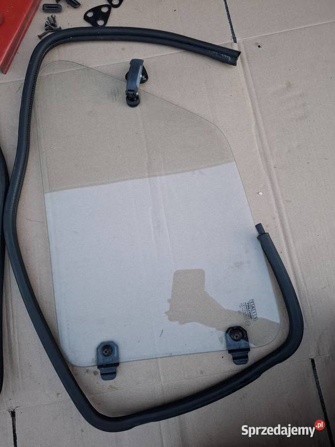 Szyby uchylne uchylane Fiat 126p Maluch Boczne (drzwi) Boczne (drzwi) opolskie Strzelce Opolskie