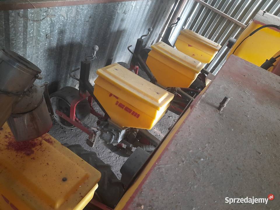 Siewnik do kukurydzy Koniuchy sprzedam