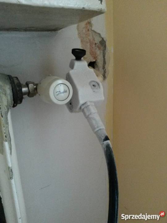 Wymiana grzejników zamrażanie rur montaż zaworów Usługi dla domu Łódź