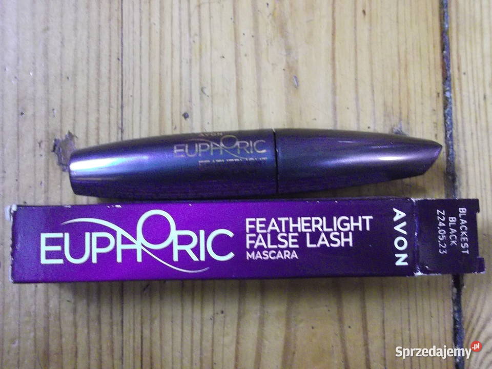 Wydłużająco pogrubiający tusz do rzęs Avon Legnica