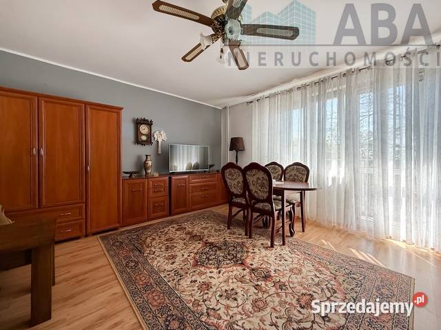 Kawalerka pierwsze piętro CENTRUM KONINA 3 piętra i więcej Konin