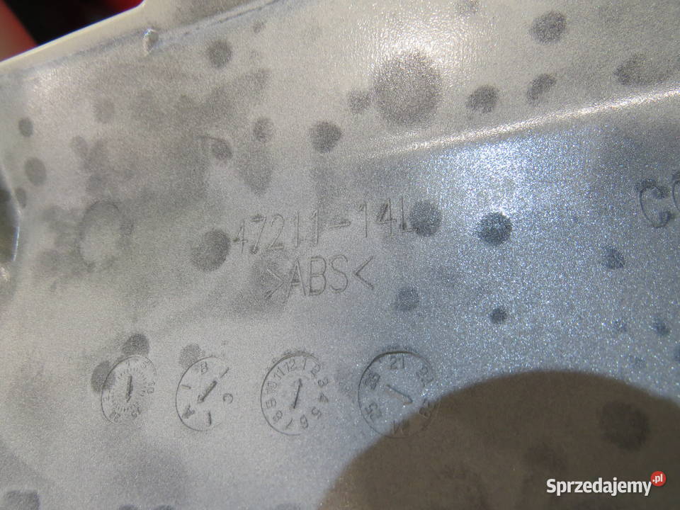 SUZUKI AVENIS 125 bok boczek owiewka osłona Warszawa