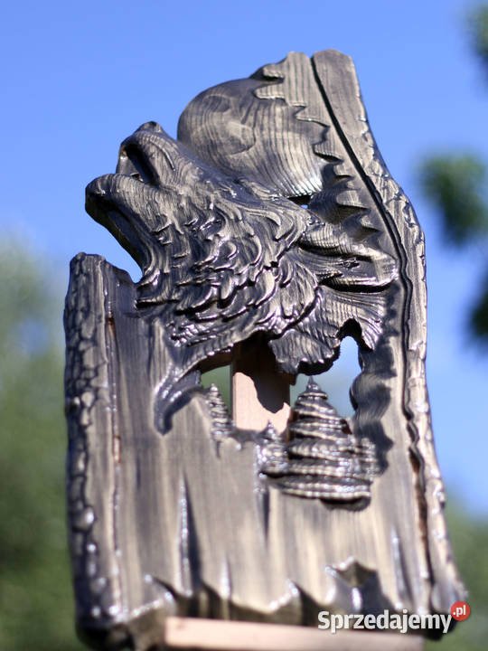 Wilk bieszczadzki Płaskorzeźba w drewnie wersja Jasienica Rosielna