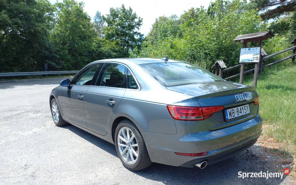 Audi A4B9 TFSI Automat Beznyna BiXenon Prywatny sprzedam