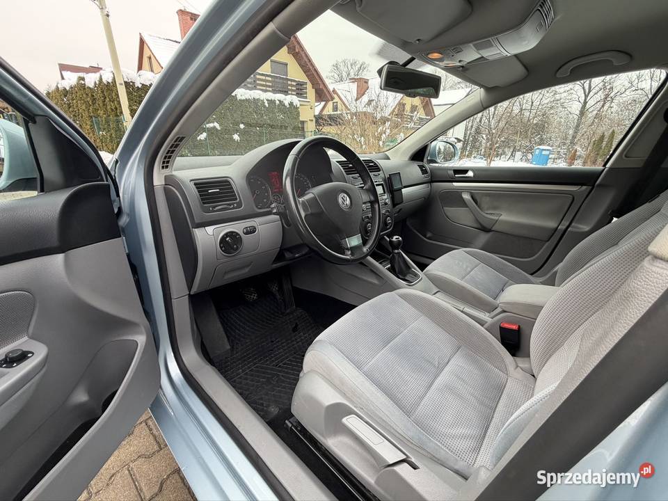 Volkswagen Golf 5 Nowy Różrżąd Benzyna 1396cm3