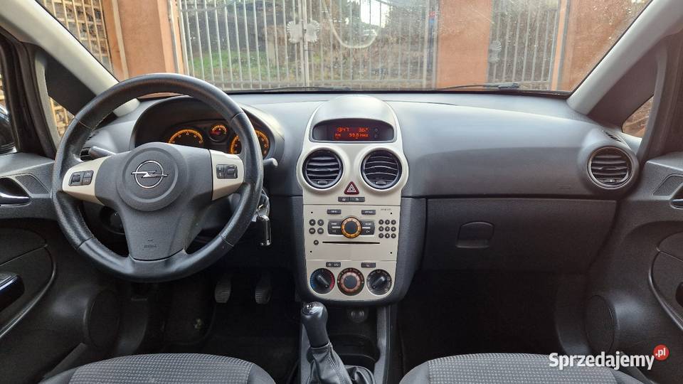 OPEL CORSA 12 benzyna 2009r serwisowana poduszka powietrzna Bydgoszcz sprzedam