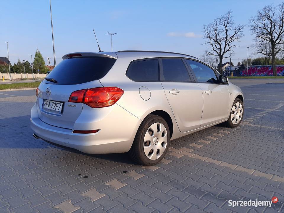 Opel Astra J 140 14 Turbo KombiLPG sprowadzony Rawicz sprzedam