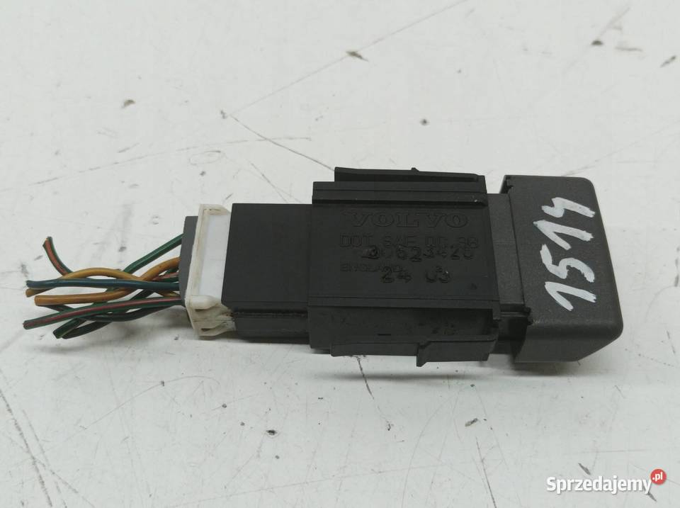PRZEŁĄCZNIK AWARYJNYCH 30623426 Volvo V40 I sprzedam