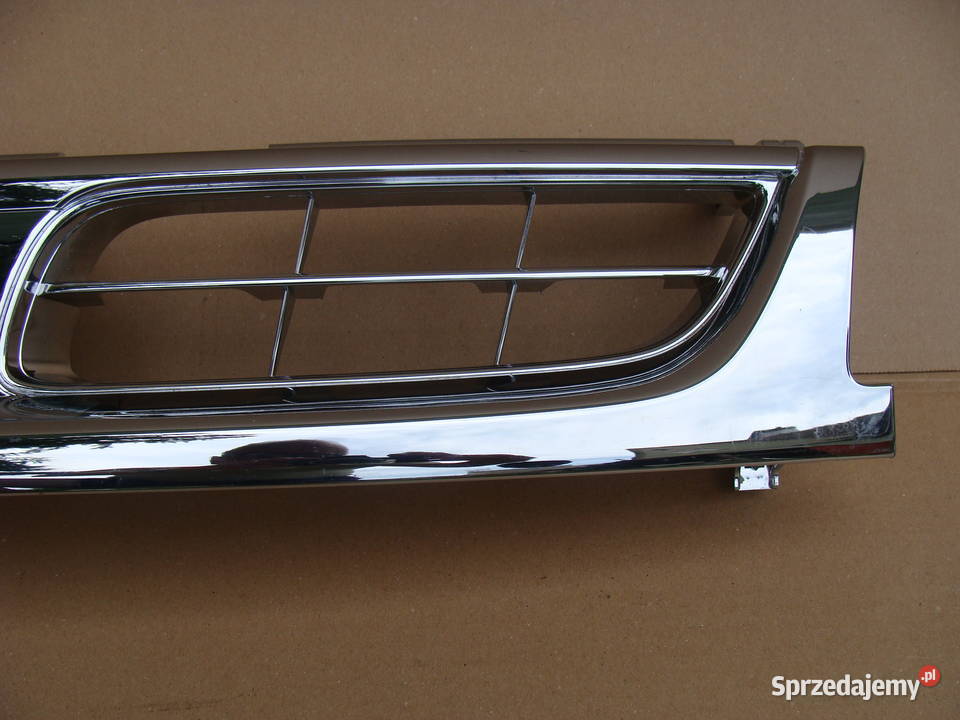 Nissan Primera P10 atrapa grill chłodnicy Goleniów
