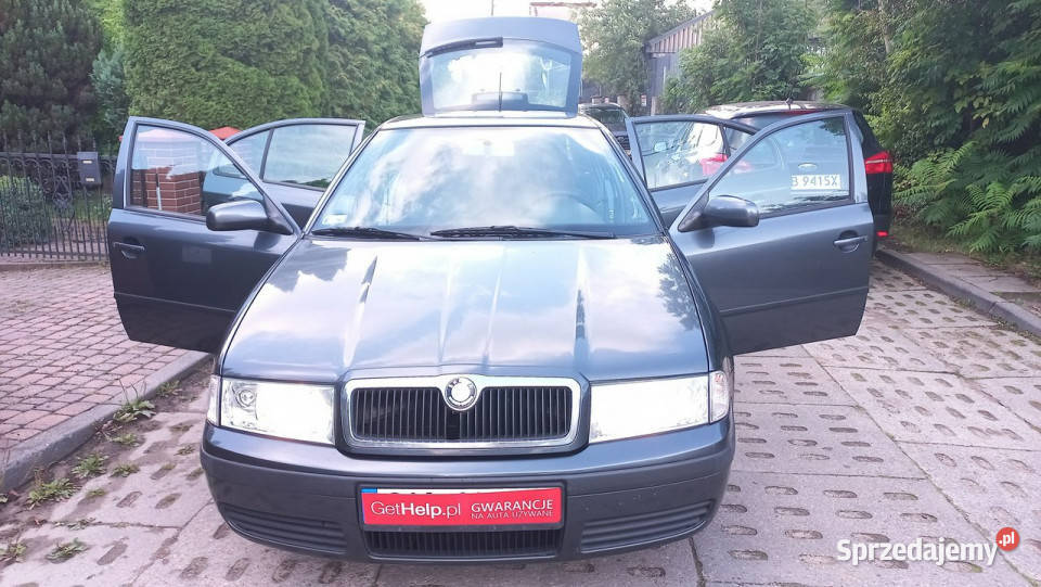 koda Octavia Salon 16 MPI 102 Klima Tour 1 właść ASR (kontrola trakcji) Gdańsk