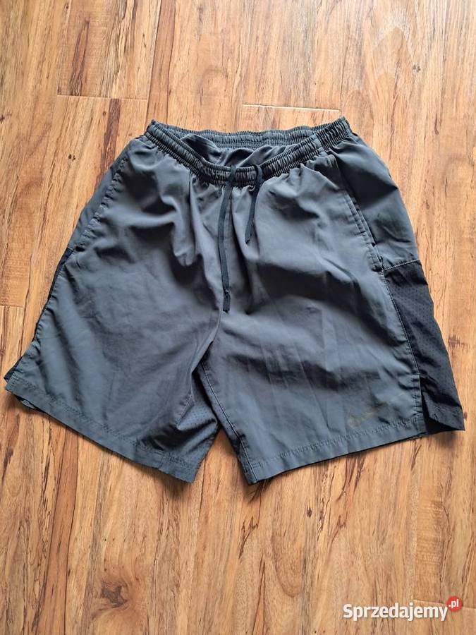 chłopięce spodenki nike na wzrost 170 s stan raz