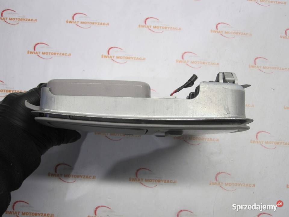 KIA SPORTAGE II LIFT 10r lampka podsufitki