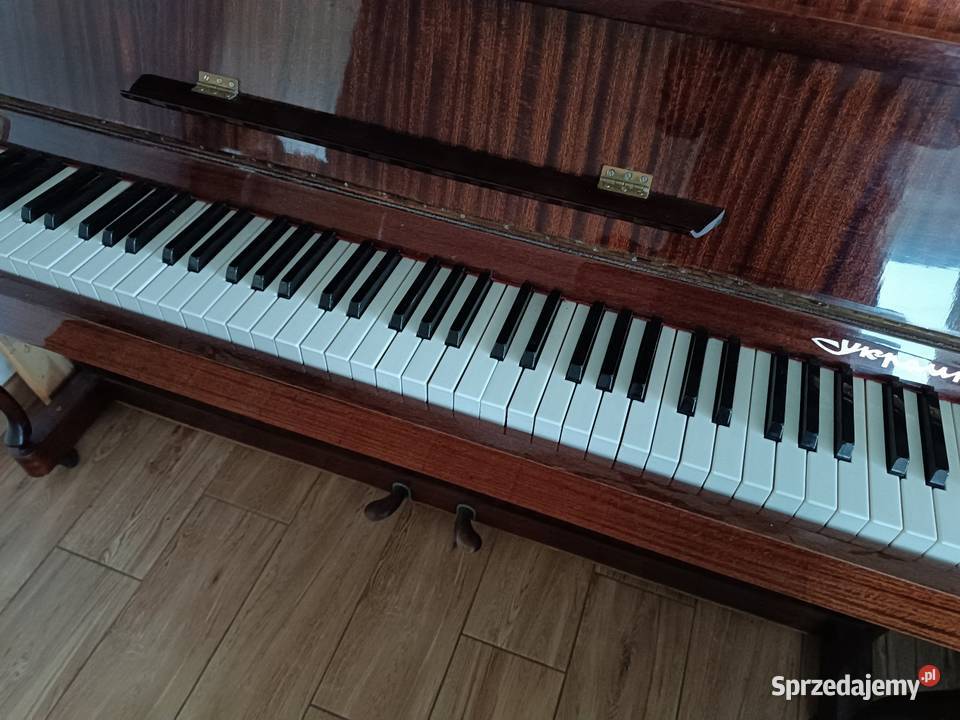 Sprzedam pianino Ukraina Charlęż