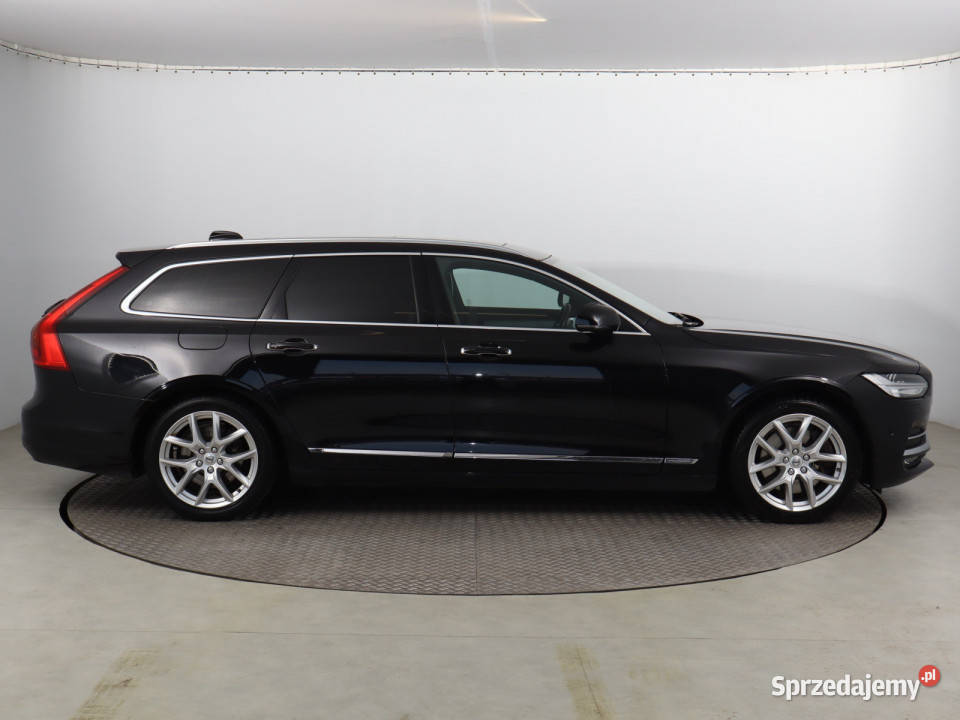Volvo V90 D5 AWD nieuszkodzony