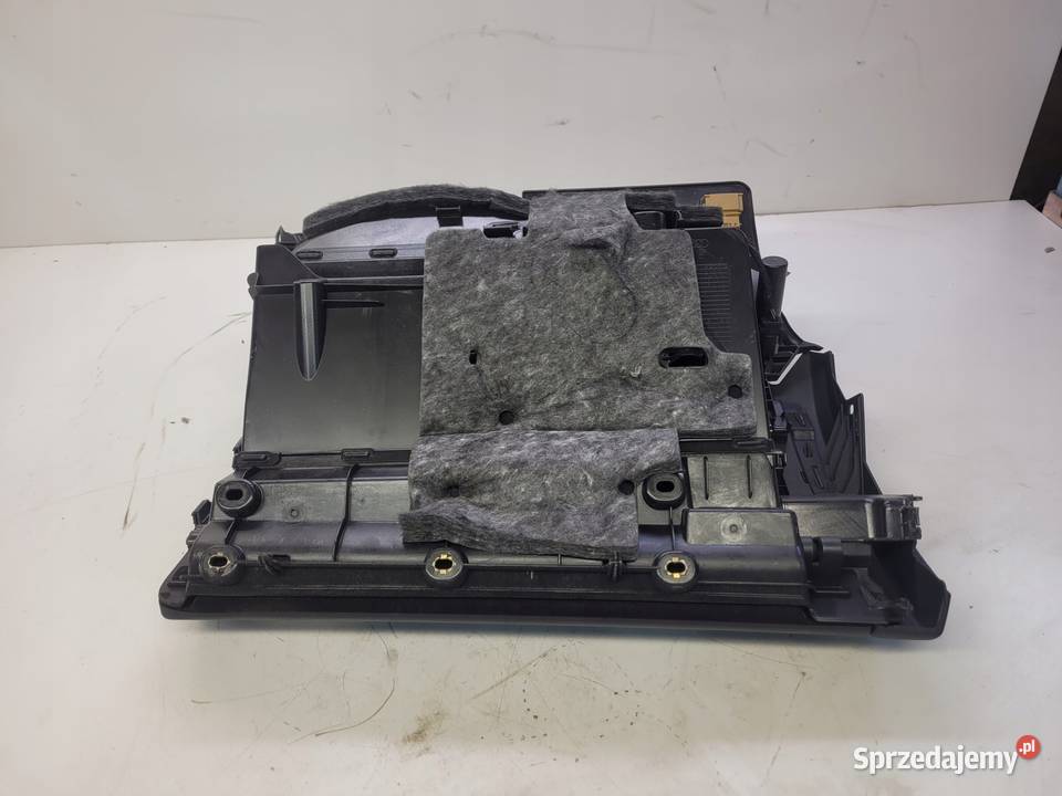 SCHOWEK PASAŻERA AUDI A4 B8 LIFT 8K1857035A Przystajń