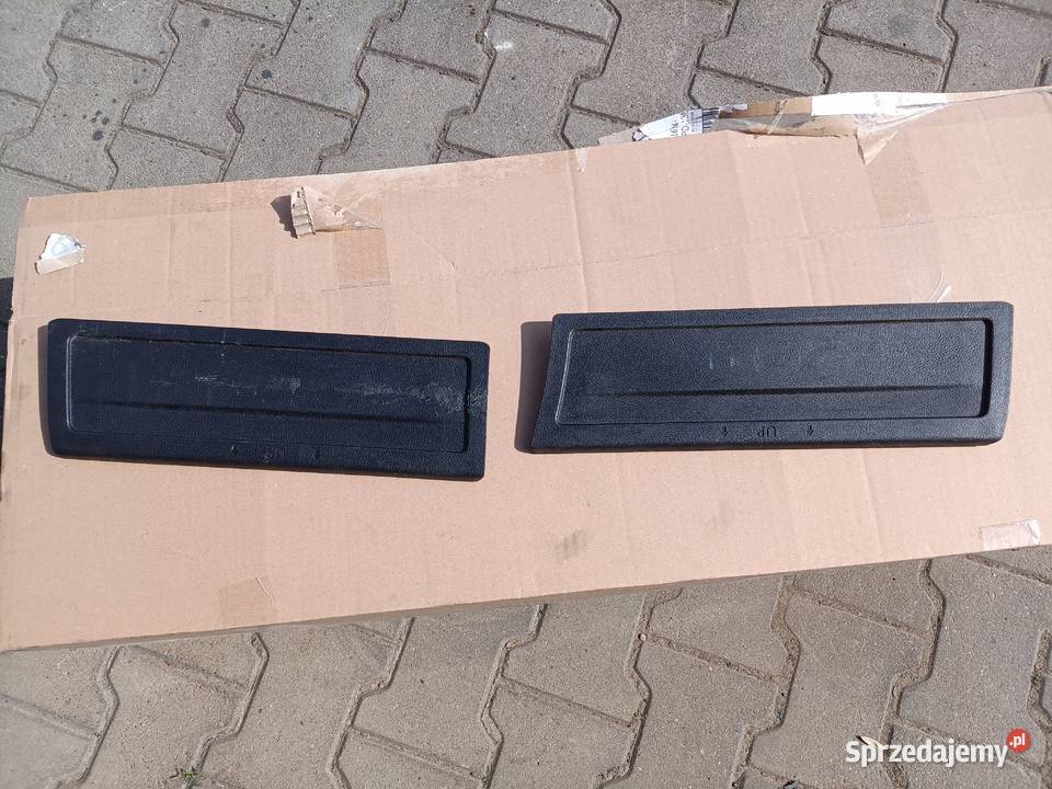 Volkswagen PASSAT B7 Boczek bagażnika 3C9867463B Krosno