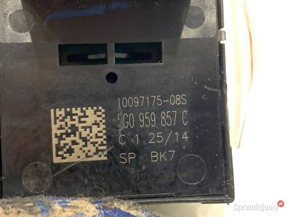 PRZEŁĄCZNIK SZYB VW GOLF VII 5G0959857C Kombi