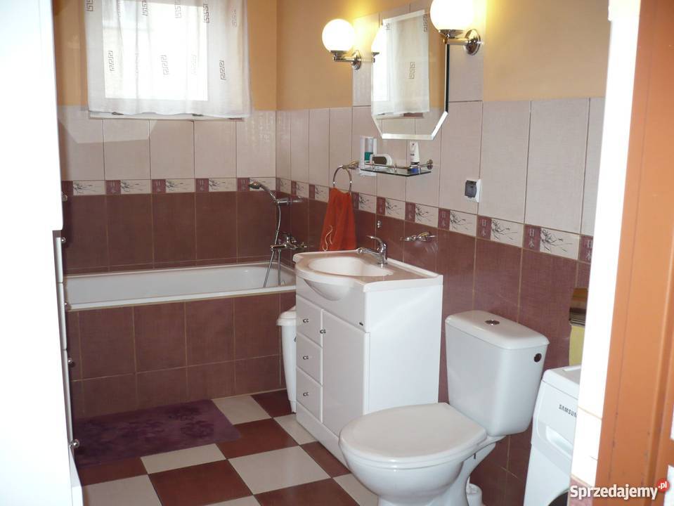 Dom w Strzegowie na osiedlu domków Strzegowo