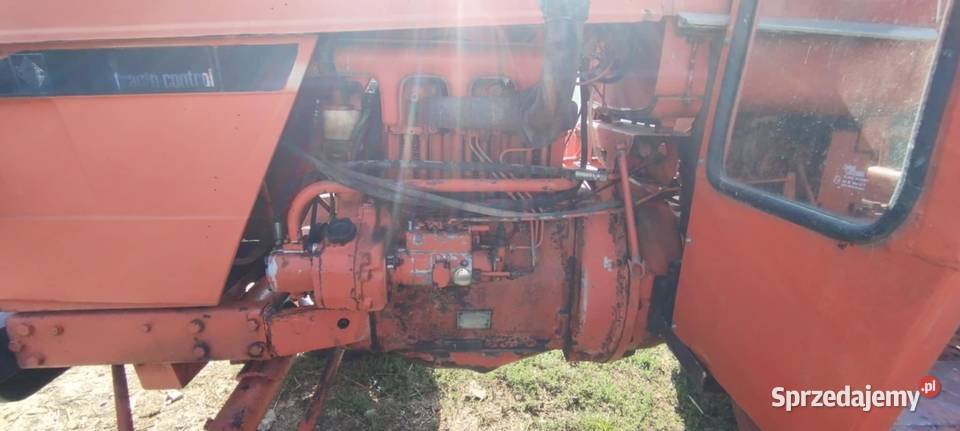Sprzedam renault 86 z kabino 50 3 cylindry Dobryniów-Kolonia