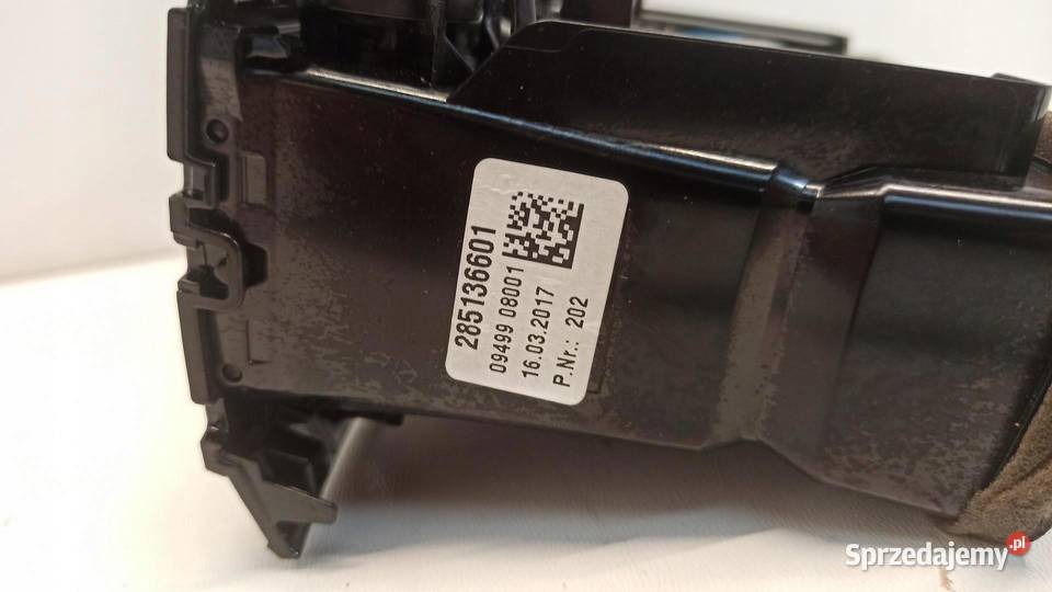 BMW 7 G11 KRATKA NAWIEWU TUNELU 2851366 osobowe dolnośląskie