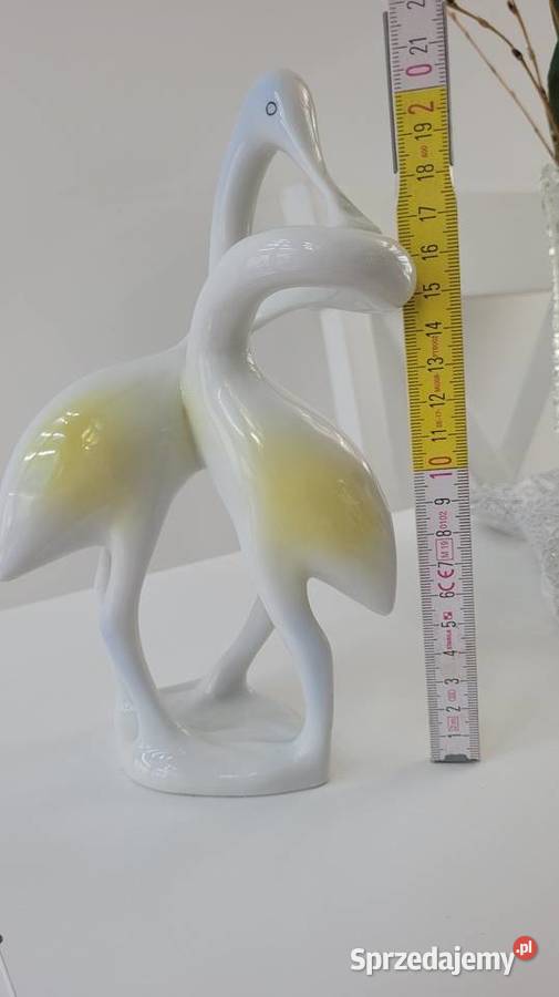 Porcelanowa figurka Ciechanowiec