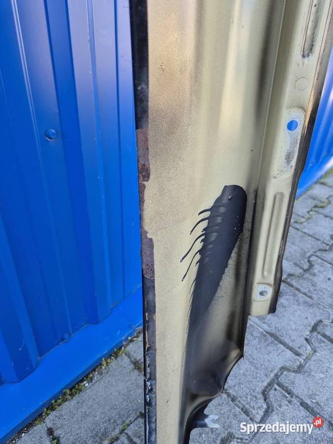BŁOTNIK PRZÓD PRAWY VW PASSAT B5 FL LC9Z CZARNY Działoszyce