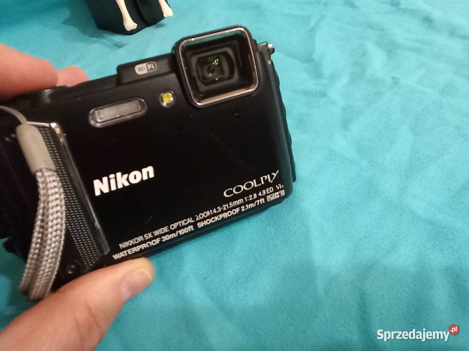 Nikon Coolpix AW130 Obowiązkowe wyposażenie na