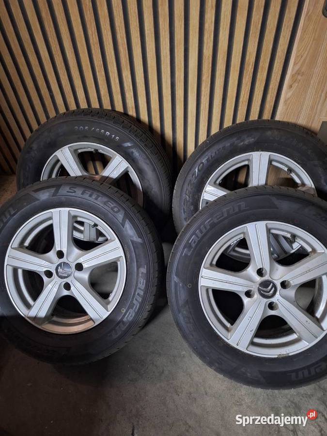 Felgi aluminiowe z oponami 20565r15 4x108 Sugajno sprzedam