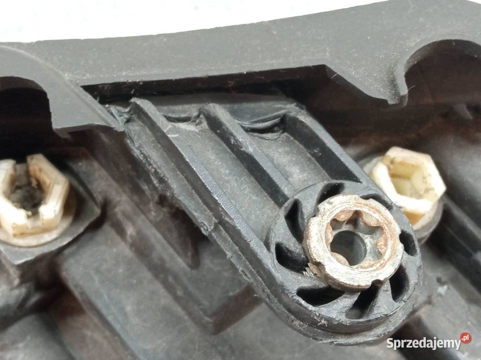 LAMPA PRZÓD PRAWA XENON EUROPA MercedesBenz
