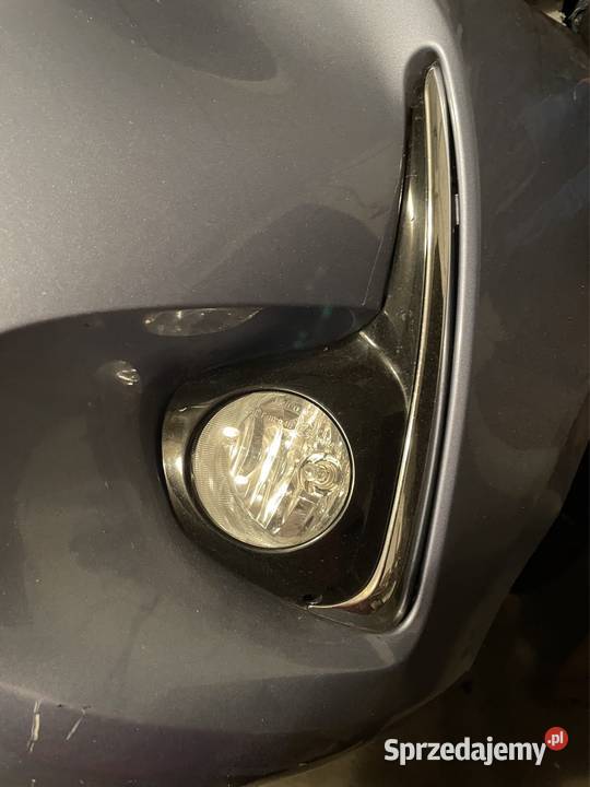 Toyota yaris halogen ramka lewy prawy osobowe Lampy przeciwmgielne śląskie Janów